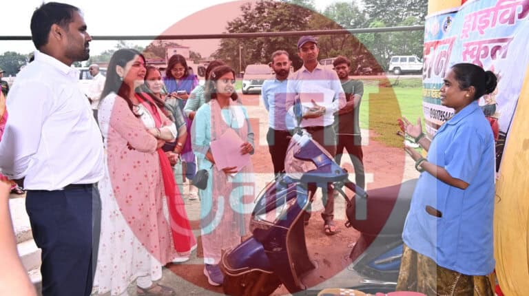 ‘स्कूटी दीदी’ बनीं आत्मनिर्भर भारत की प्रतीक – मुख्यमंत्री विष्णु देव साय ने सराहा एनु का जज़्बा।