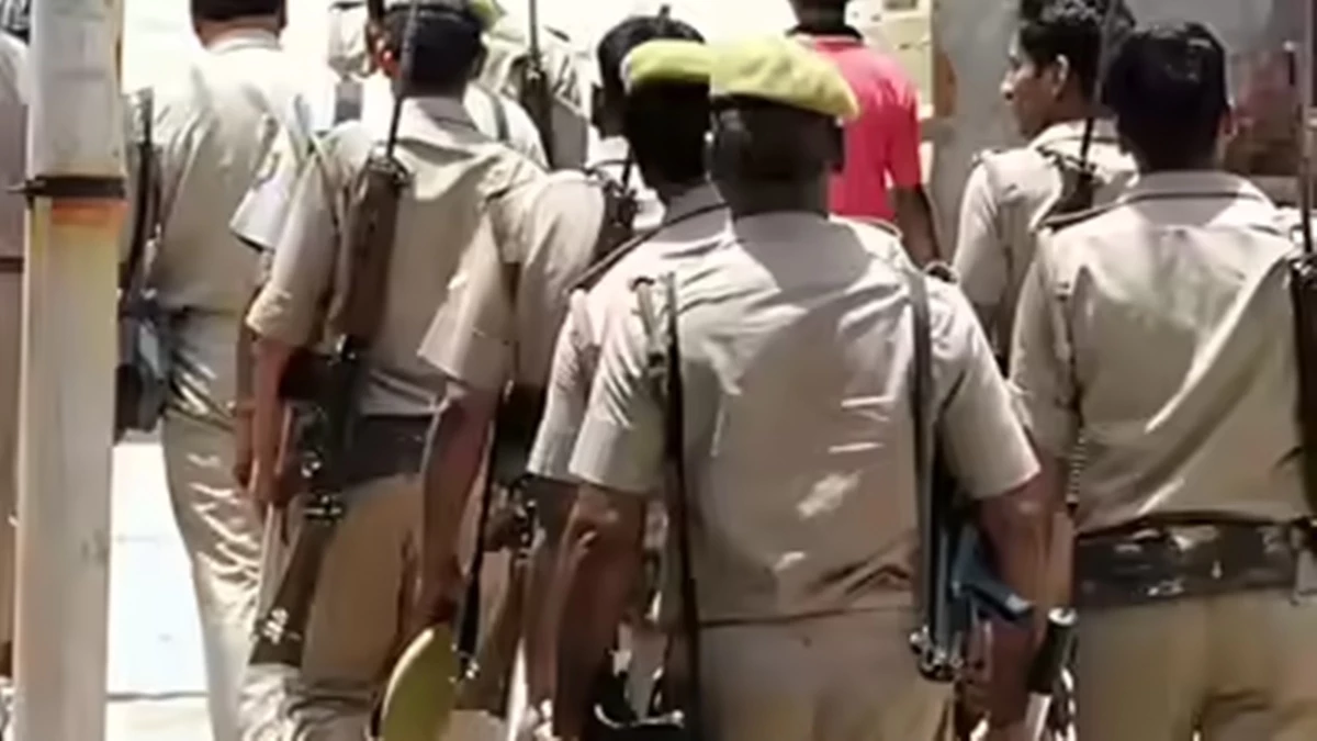 उज्जैन में लव जिहाद की झांकी पर पथराव, माहौल तनावपूर्ण