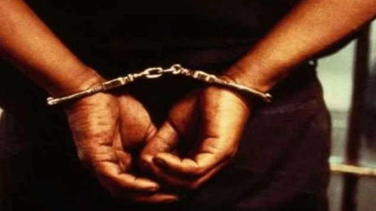 चोरी का आरोपी इलाज के बहाने पुलिस हिरासत से फरार