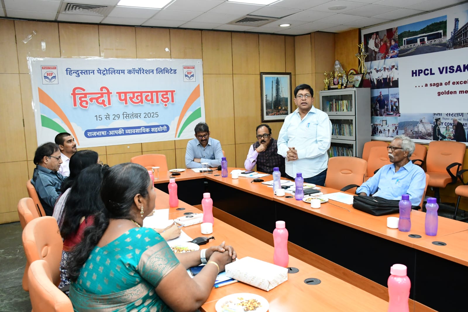 एचपीसीएल विशाख रिफाइनरी में भव्य हिंदी कवि सम्मेलन का आयोजन