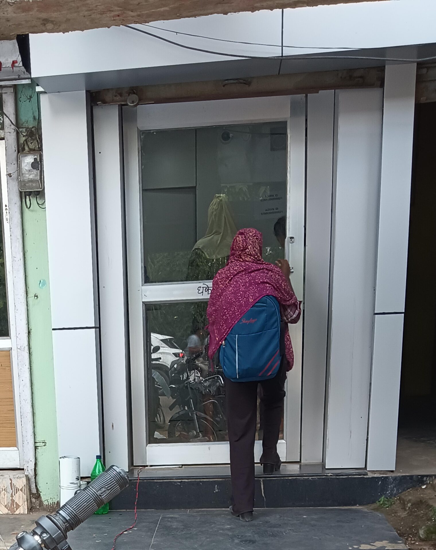 एसबीआई बैंक एटीएम पाली में सुरक्षा व्यवस्था फेल,बढ़ रहा बड़ा हादसे का खतरा