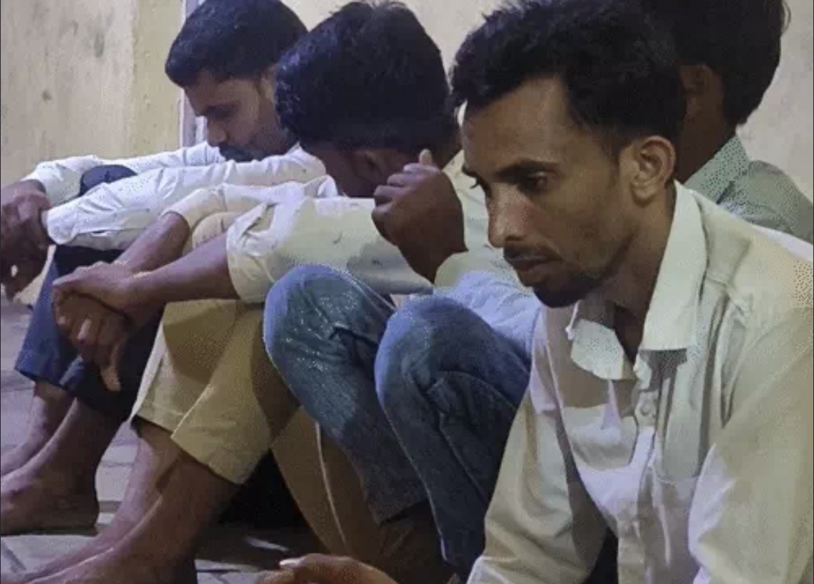 नर्सिंग स्टूडेंट बोला- बीमारी यीशु की प्रार्थना से दूर होगी: रतलाम मेडिकल कॉलेज आए मरीज पर बनाया धर्म परिवर्तन का दबाव; 4 गिरफ्तार