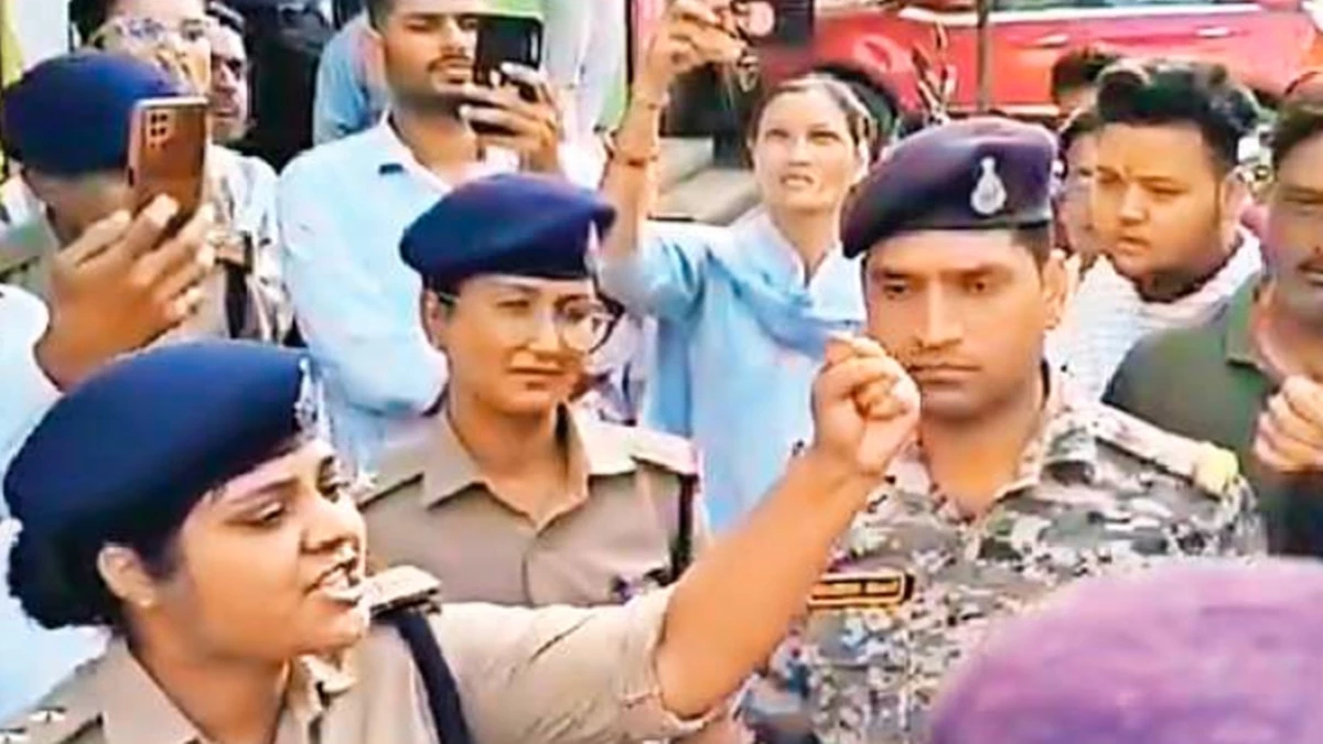 ग्वालियर विवाद: जब सीएसपी हिना खान ने लगाए ‘जय श्रीराम’ के जयकारे, सनातनी विरोधी बताने पर दिया जवाब
