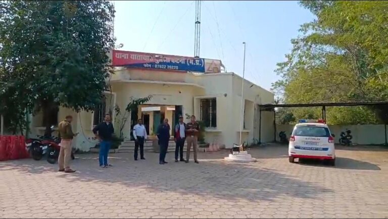 कटनी में ट्रैफिक संकट गहराया: अतिक्रमण, अव्यवस्थित पार्किंग और प्रशासनिक निष्क्रियता से शहर जाम में फंसा